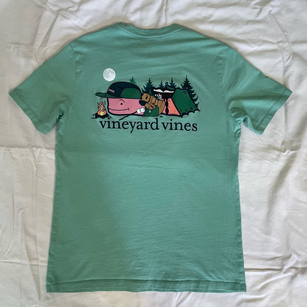 Men’s size small Vineyard Vines shirt